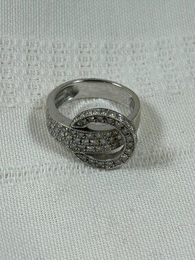 18KGE Intertwined Love Knot Ring - Pre-owned